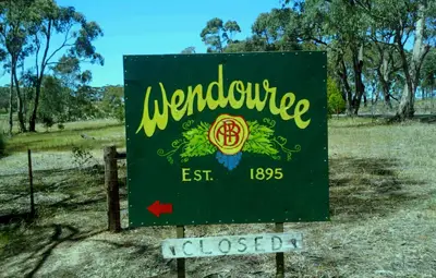 Wendouree Birks Brady Clare Australia entree cave b Dominique Fornage Wine Vin ecole nobilis